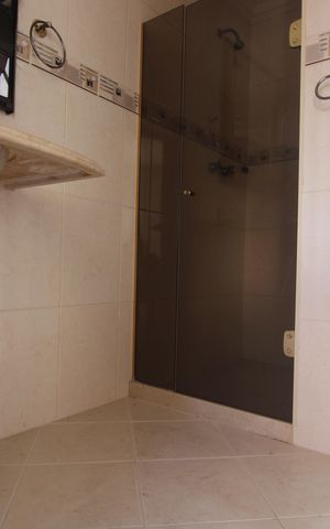 Apartamento à venda com 78m², 2 quartos e 1 vagaBanheiro