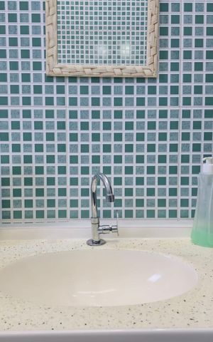 Apartamento à venda com 76m², 2 quartos e 1 vaga Apartamento à venda com 76m², 2 quartos e 1 vagaBanheiro Social