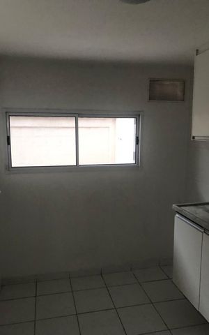 Casa de condomínio à venda com 84m², 3 quartos e 1 vaga Casa de condomínio à venda com 84m², 3 quartos e 1 vagaCozinha