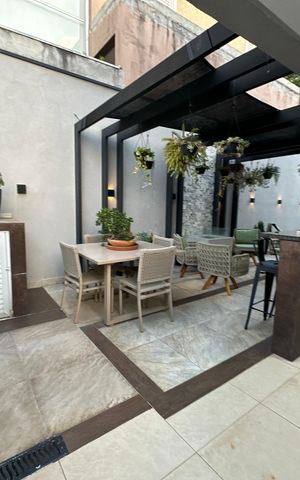 Casa de condomínio para alugar com 330m², 4 quartos e 5 vagas Casa de condomínio para alugar com 330m², 4 quartos e 5 vagasChurrasqueira