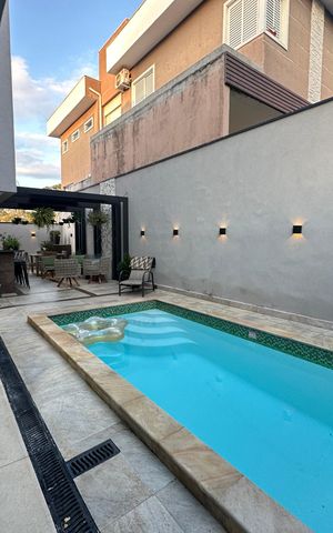 Casa de condomínio para alugar com 330m², 4 quartos e 5 vagas Casa de condomínio para alugar com 330m², 4 quartos e 5 vagasPiscina