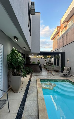 Casa de condomínio para alugar com 330m², 4 quartos e 5 vagas Casa de condomínio para alugar com 330m², 4 quartos e 5 vagasPiscina