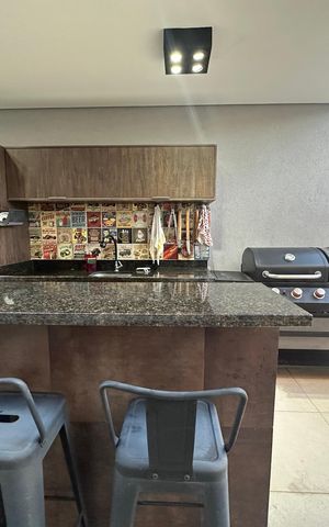 Casa de condomínio para alugar com 330m², 4 quartos e 5 vagas Casa de condomínio para alugar com 330m², 4 quartos e 5 vagasChurrasqueira