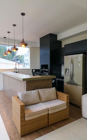 Apartamento à venda com 199m², 2 quartos e 2 vagas Apartamento à venda com 199m², 2 quartos e 2 vagasCobertura e Área Gourmet