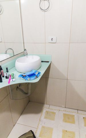 Apartamento à venda com 42m², 2 quartos e 1 vaga Apartamento à venda com 42m², 2 quartos e 1 vagaBanheiro