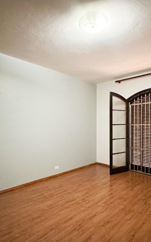 Casa à venda com 166m², 3 quartos e 2 vagas Casa à venda com 166m², 3 quartos e 2 vagasSuíte
