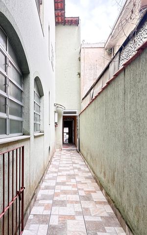 Casa à venda com 166m², 3 quartos e 2 vagas Casa à venda com 166m², 3 quartos e 2 vagasQuintal