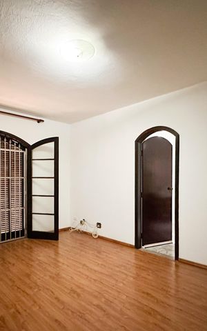 Casa à venda com 166m², 3 quartos e 2 vagas Casa à venda com 166m², 3 quartos e 2 vagasSuíte