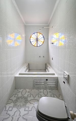 Casa à venda com 166m², 3 quartos e 2 vagas Casa à venda com 166m², 3 quartos e 2 vagasBanheiro da Suíte