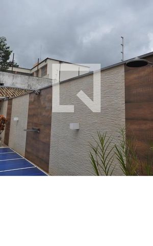Casa à venda com 200m², 3 quartos e sem vaga