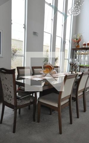 Casa à venda com 200m², 3 quartos e sem vaga