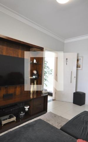 Casa à venda com 200m², 3 quartos e sem vaga