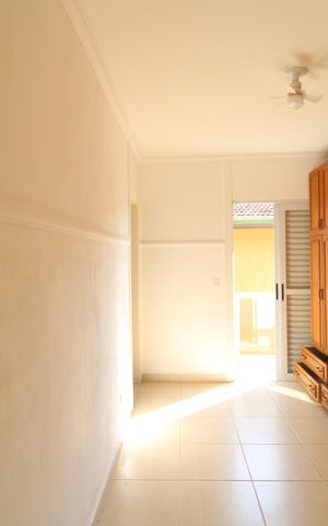 Casa de condomínio à venda com 100m², 2 quartos e 2 vagasSuíte 2