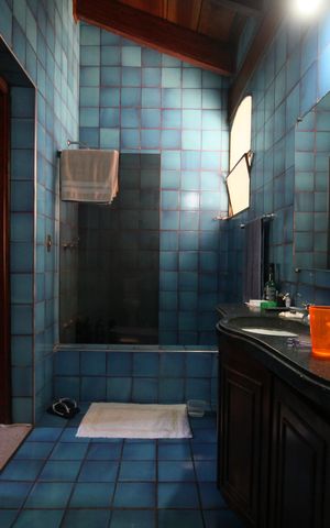 Casa para alugar com 350m², 4 quartos e 4 vagasBanheiro 2