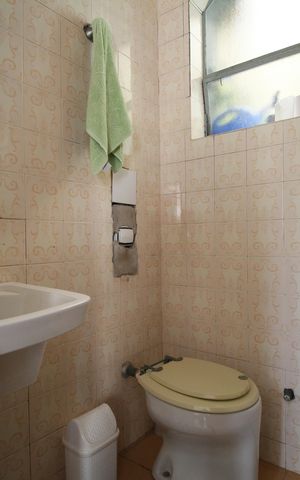 Casa para alugar com 350m², 4 quartos e 4 vagasBanheiro de serviço