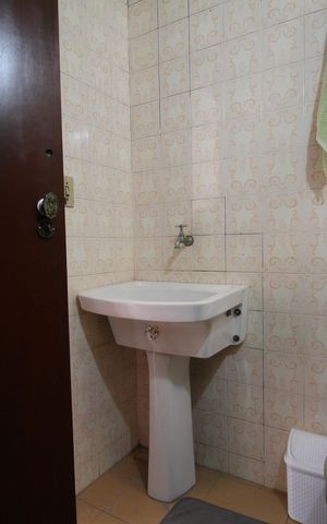 Casa para alugar com 350m², 4 quartos e 4 vagasBanheiro de serviço