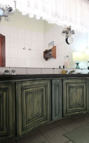Casa para alugar com 350m², 4 quartos e 4 vagasBanheiro 1