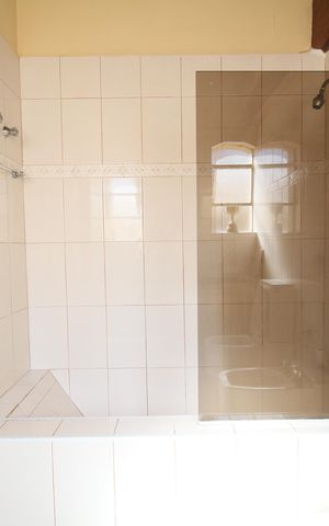 Casa para alugar com 350m², 4 quartos e 4 vagasBanheiro 3