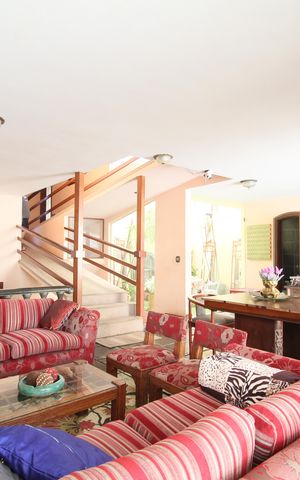 Casa para alugar com 350m², 4 quartos e 4 vagasSala