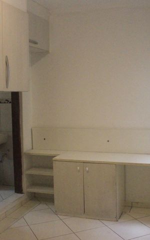 Casa para alugar com 80m², 2 quartos e sem vagaSuíte