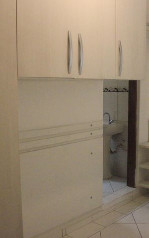 Casa para alugar com 80m², 2 quartos e sem vagaSuíte