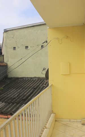 Casa para alugar com 80m², 2 quartos e sem vagaVaranda