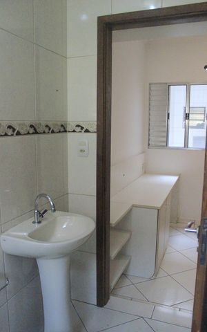 Casa para alugar com 80m², 2 quartos e sem vagaBanheiro da Suíte