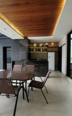 Casa de condomínio para alugar com 260m², 4 quartos e 4 vagas