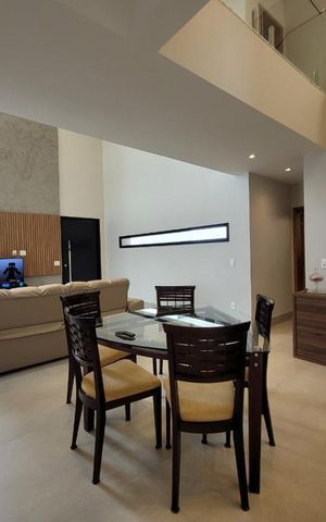 Casa de condomínio para alugar com 260m², 4 quartos e 4 vagas Casa de condomínio para alugar com 260m², 4 quartos e 4 vagasSala
