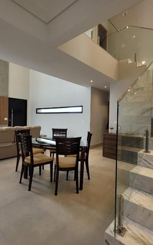 Casa de condomínio para alugar com 260m², 4 quartos e 4 vagas Casa de condomínio para alugar com 260m², 4 quartos e 4 vagasSala