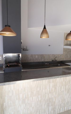 Casa para alugar com 294m², 4 quartos e 2 vagasVaranda