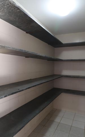 Casa para alugar com 294m², 4 quartos e 2 vagasDispensa