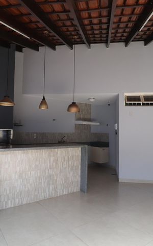 Casa para alugar com 294m², 4 quartos e 2 vagasVaranda