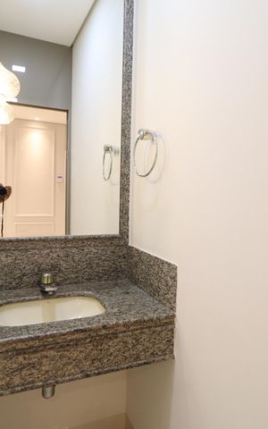 Casa para alugar com 294m², 4 quartos e 2 vagasLavabo