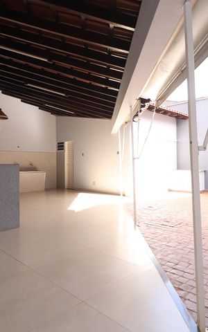 Casa para alugar com 294m², 4 quartos e 2 vagasÁrea de Serviço