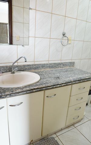 Casa à venda com 420m², 4 quartos e 4 vagas