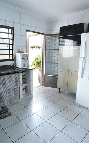 Casa à venda com 420m², 4 quartos e 4 vagas