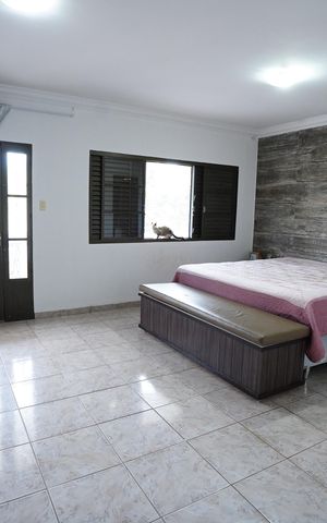 Casa à venda com 420m², 4 quartos e 4 vagas