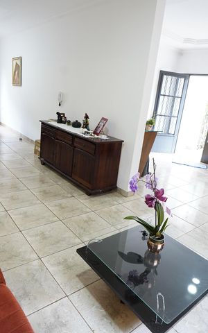 Casa à venda com 420m², 4 quartos e 4 vagas
