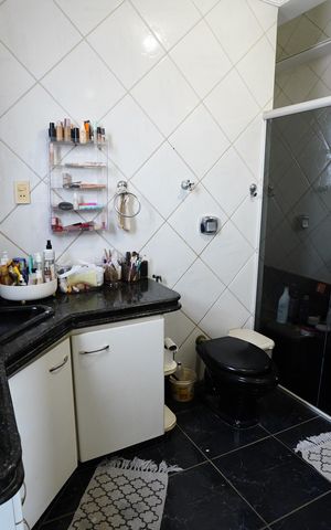 Casa à venda com 420m², 4 quartos e 4 vagas