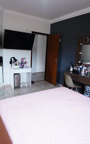 Casa à venda com 420m², 4 quartos e 4 vagas