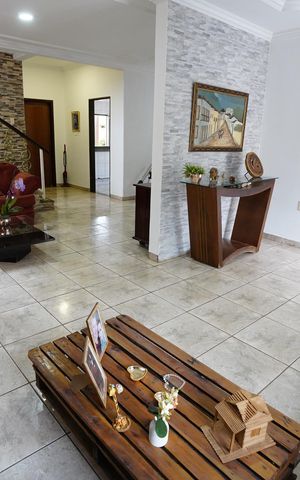 Casa à venda com 420m², 4 quartos e 4 vagas
