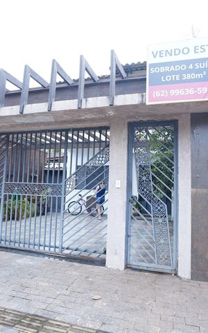 Casa à venda com 420m², 4 quartos e 4 vagas