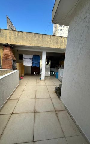 Casa à venda com 120m², 4 quartos e 2 vagas