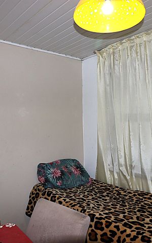 Casa à venda com 80m², 2 quartos e sem vagaQuarto 2