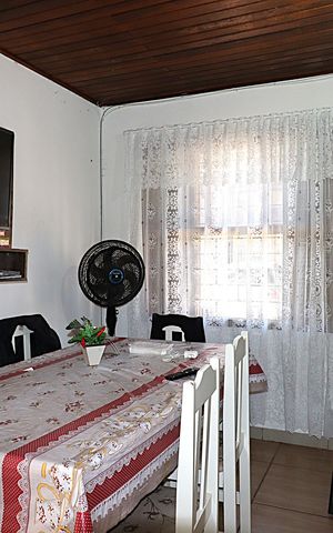 Casa à venda com 80m², 2 quartos e sem vagaSala