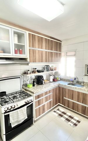 Apartamento à venda com 118m², 3 quartos e 3 vagas Apartamento à venda com 118m², 3 quartos e 3 vagasCozinha