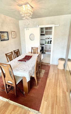 Apartamento à venda com 118m², 3 quartos e 3 vagas Apartamento à venda com 118m², 3 quartos e 3 vagasSala