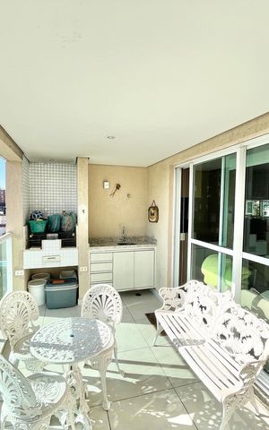 Apartamento à venda com 118m², 3 quartos e 3 vagas Apartamento à venda com 118m², 3 quartos e 3 vagasVaranda da Sala