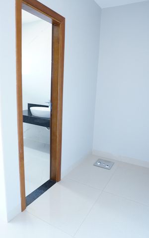 Casa à venda com 250m², 5 quartos e 4 vagas